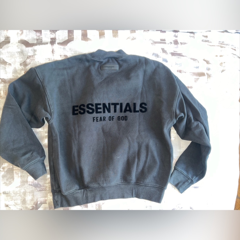 Fear Of God Essentials Women Black Crewneck Sweatshirt  XXS